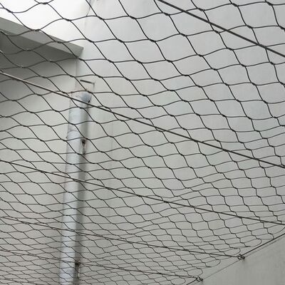 Flexible rope safety netting suitable for scaffolding safety and perimeter protection