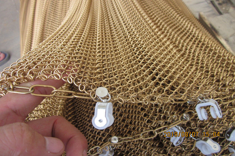 1.8 mm Wire Diameter 2.0 mm Wire Diameter 4x4 mm Hole Size Aluminum Metal Coil Drapery Chain Mesh Curtain