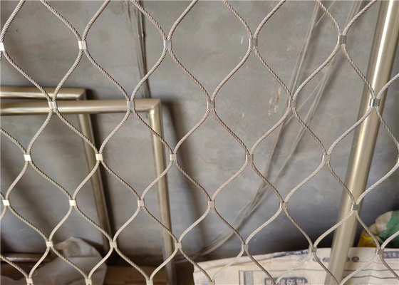 Rede de arame de aviário ferrulado flexível resistente à corrosão