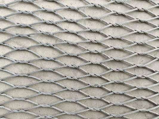 Diâmetro de fio 0,5 mm a 3,2 mm Rolo de rede de fio aviário comprimento 30 m Com vantagem de tendência X ideal para construção de gaiola de pássaros