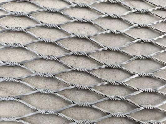 Apertura 30 mm x 30 mm Rolo de rede de arame de aviário comprimento 30 m malha de arame projetada especialmente para aviários e proteção de aves